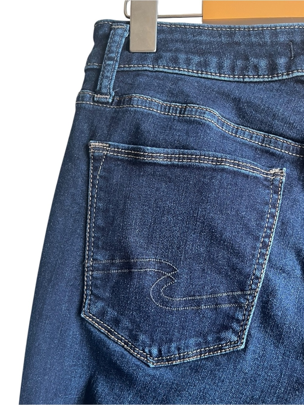 Silver Jeans Avery Slim Boot Dark Wash Jeans W28 L31 - Picture 10 of 14